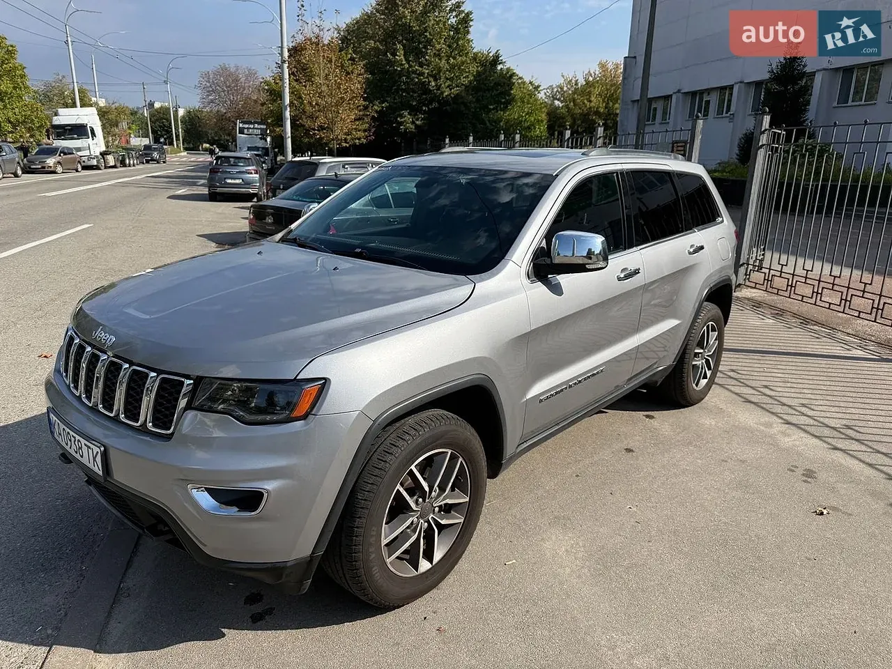 Jeep Grand Cherokee 2021 photo 2