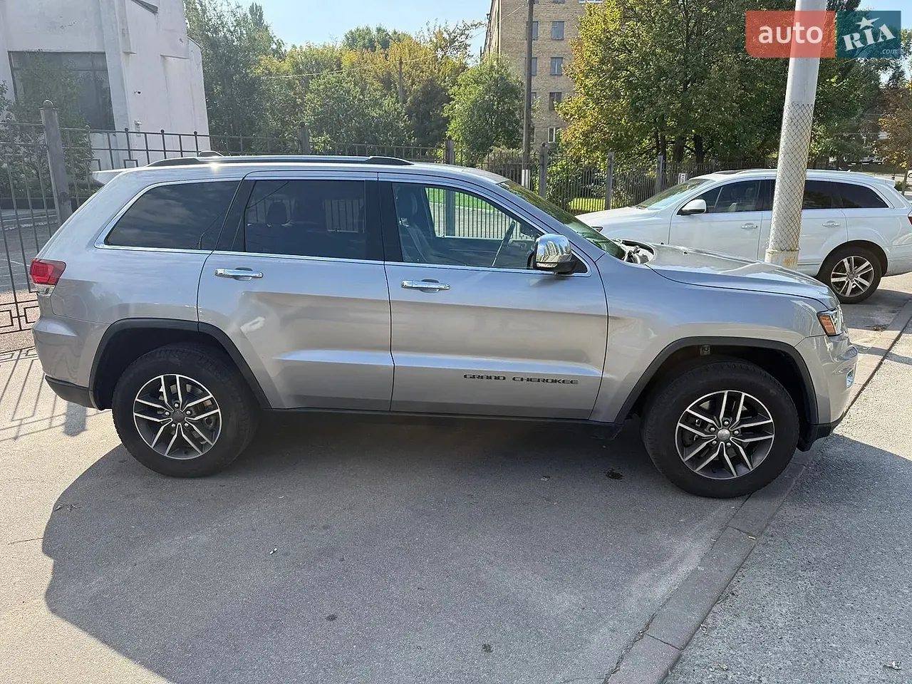 Jeep Grand Cherokee 2021 photo 4