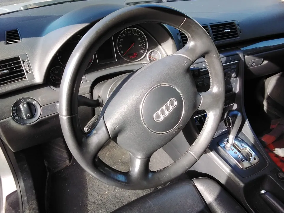 Audi A4 2005 photo 4