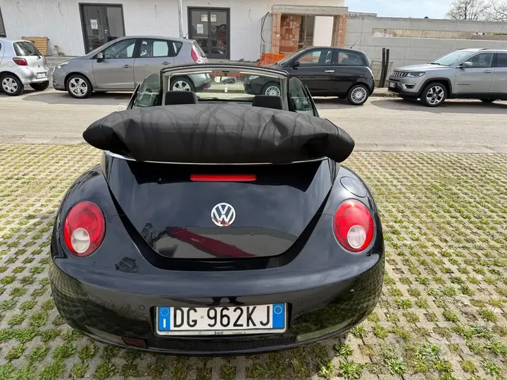 Volkswagen New Beetle 2007 photo 5