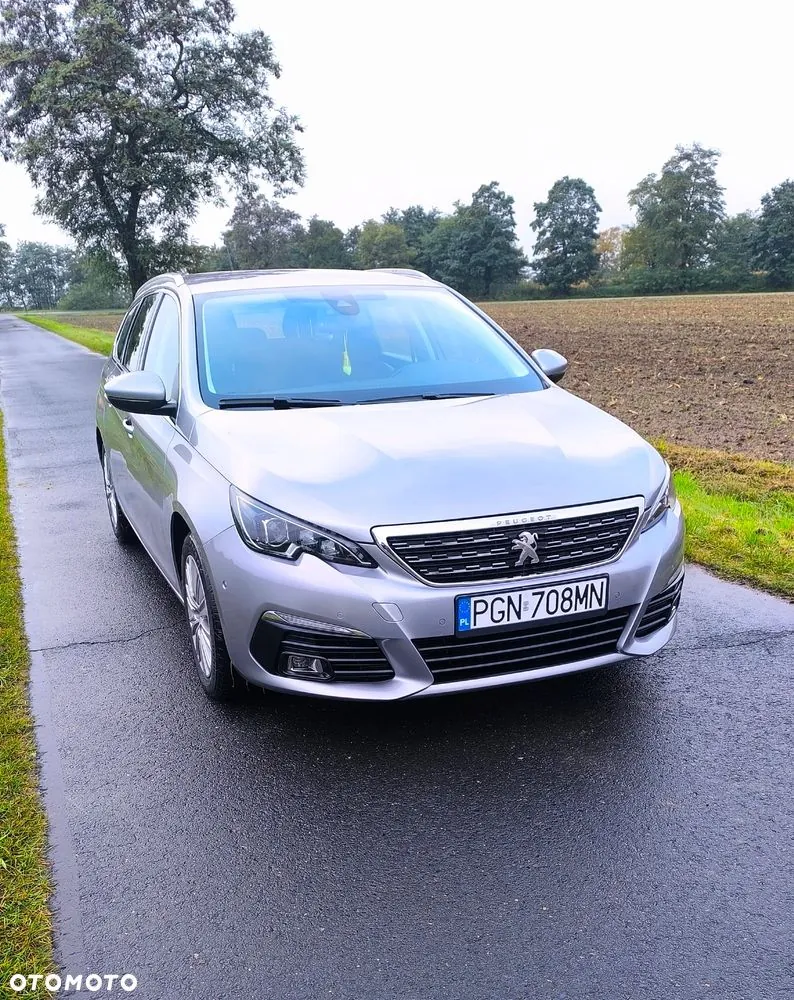 Peugeot 308 2018 photo 2