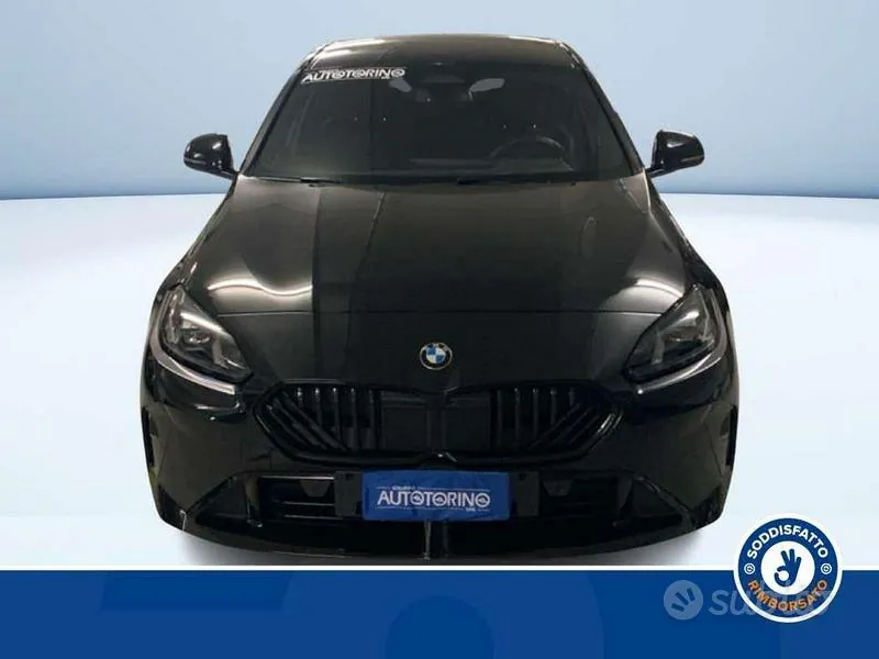 BMW 1 Series 2025 photo 3
