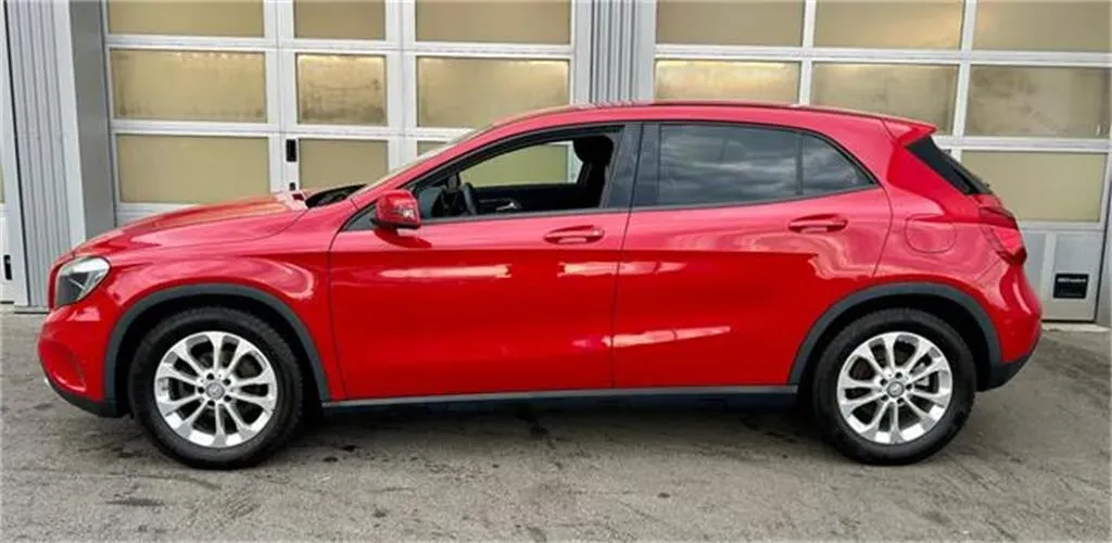 Mercedes-Benz Gla Class 2015 photo 2