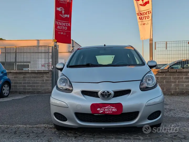 Toyota Aygo 2011 photo 2