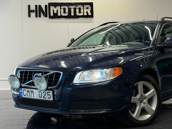 Volvo V70 2011 photo 2