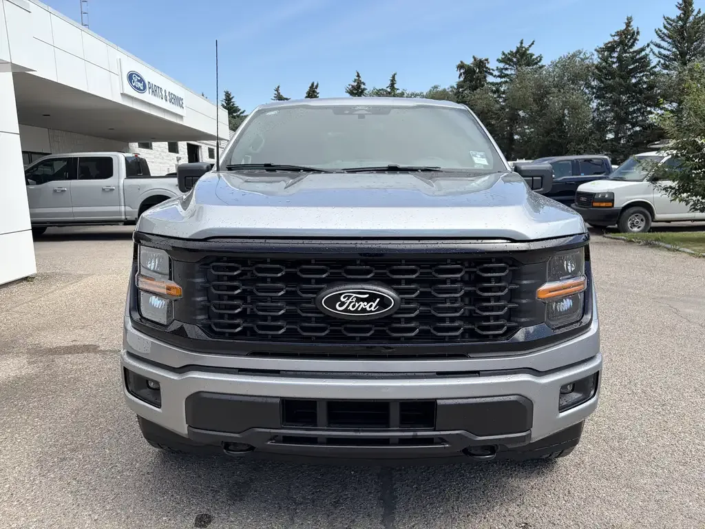 Ford F-150 2026 photo 2