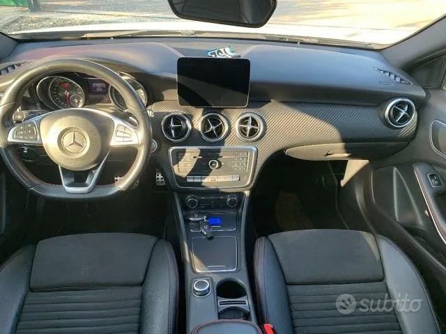 Mercedes-Benz A 180 2017 photo 5