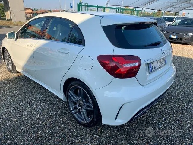 Mercedes-Benz A 180 2017 photo 4