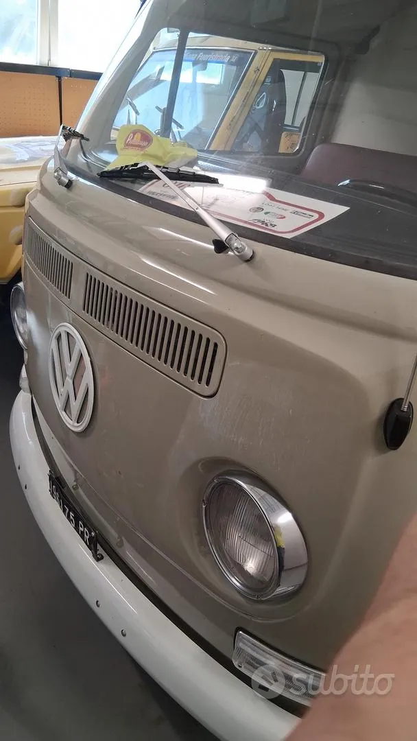 Volkswagen T2 1970 photo 3