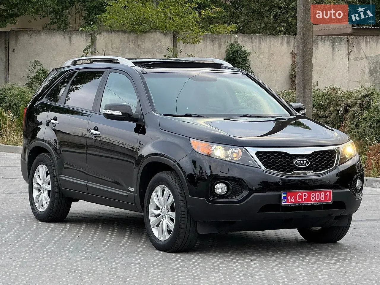 Kia Sorento 2011 photo 2