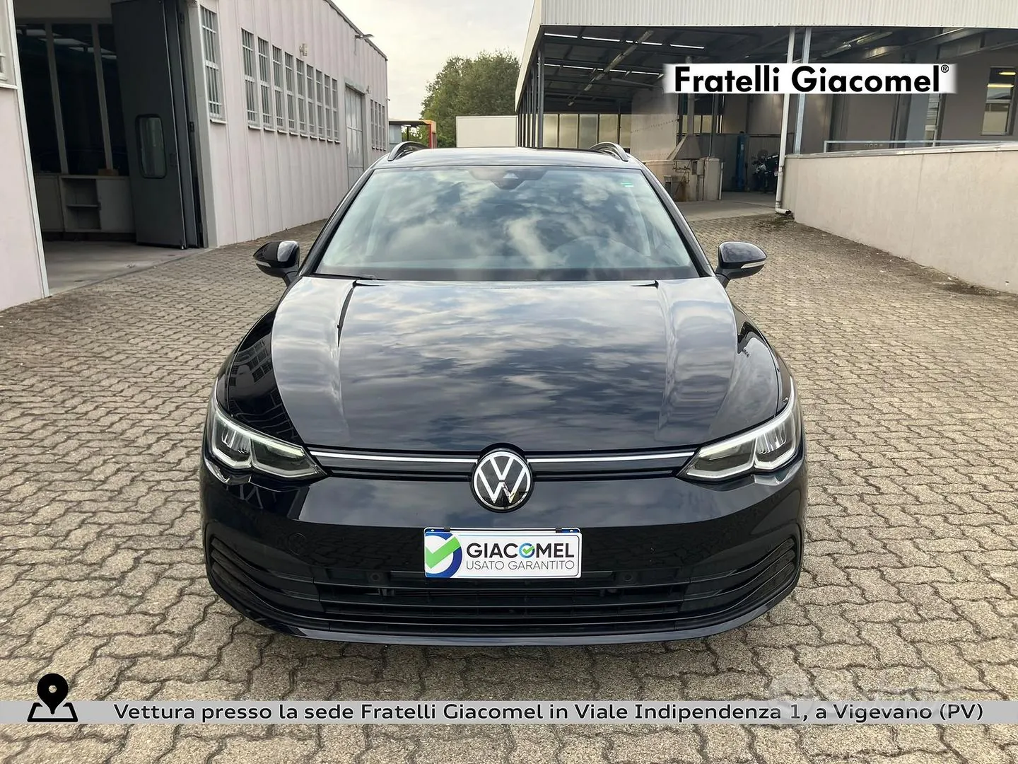 Volkswagen Golf 2023 photo 2