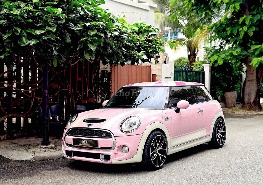 Mini Cooper S 2019 photo 2