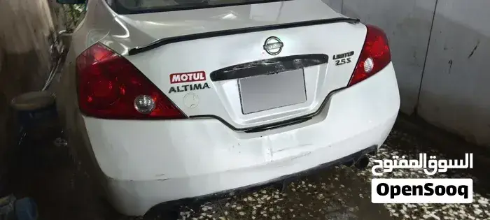 Nissan Altima 2012 photo 2