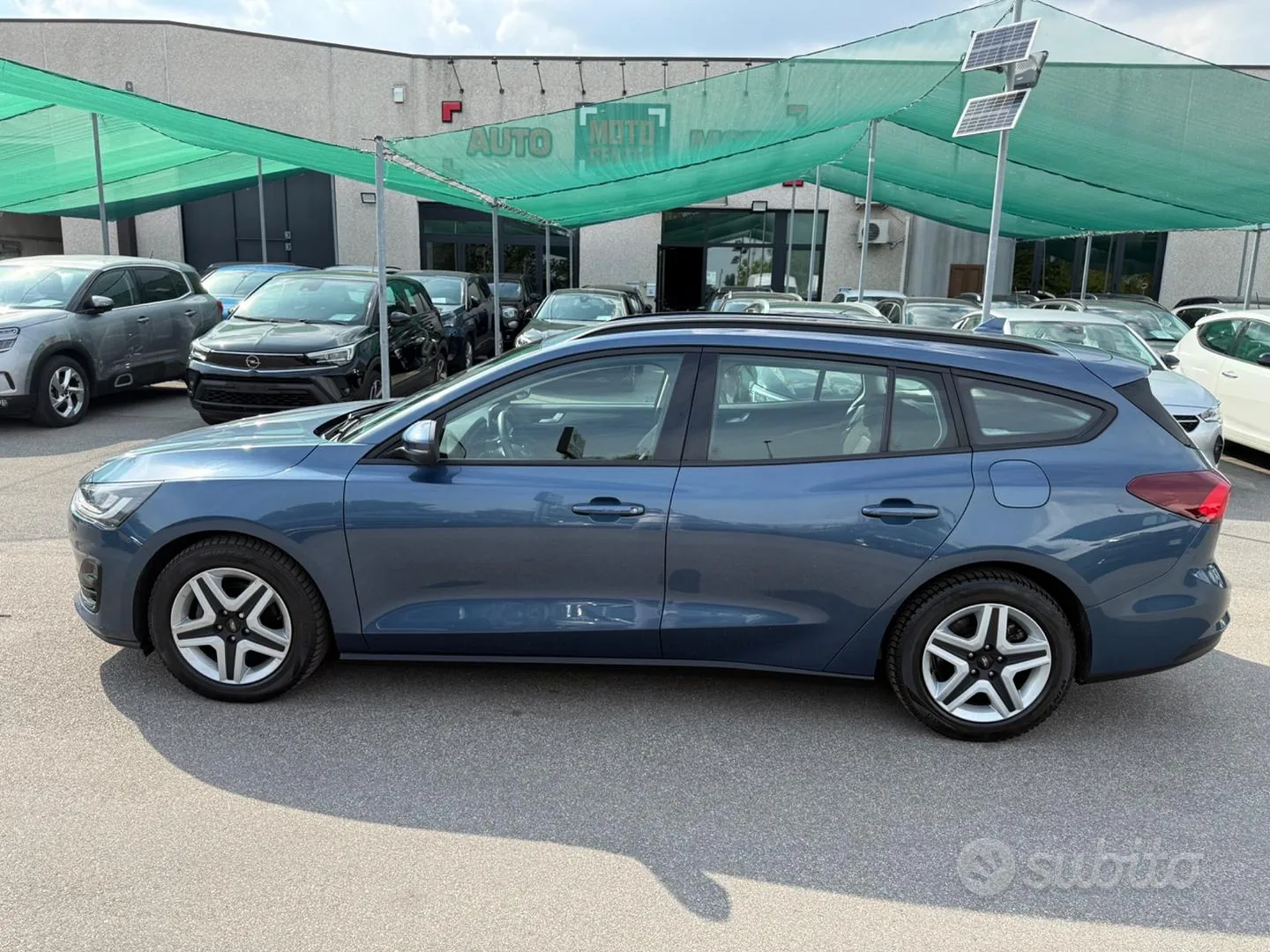 Ford Focus 2022 photo 2
