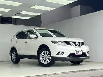 Nissan X-Trail 2015 photo 2