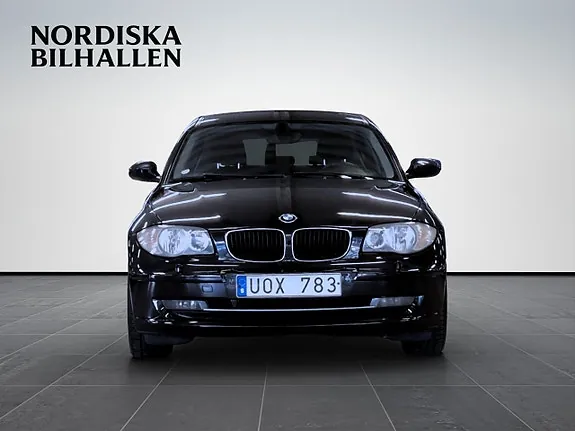BMW 118D 2010 photo 2
