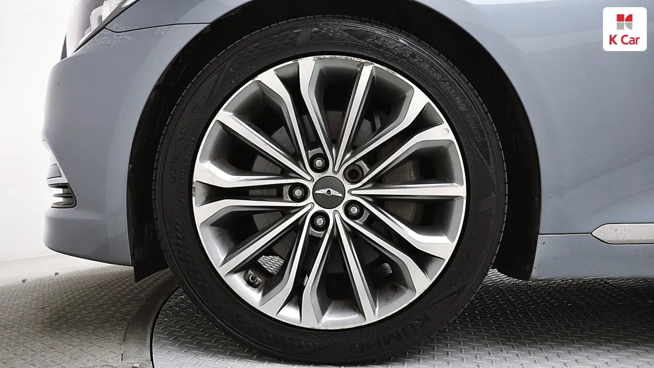 Genesis G80 2015 photo 5