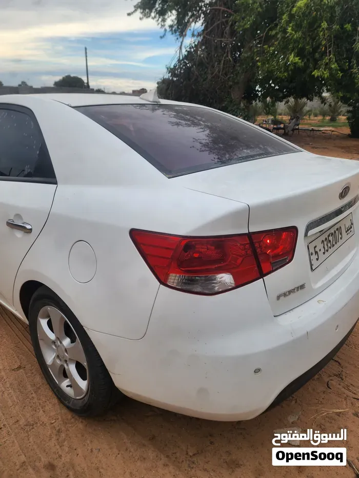 Kia Cerato 2008 photo 4