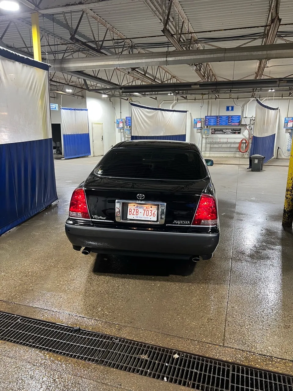 Toyota Crown Majesta