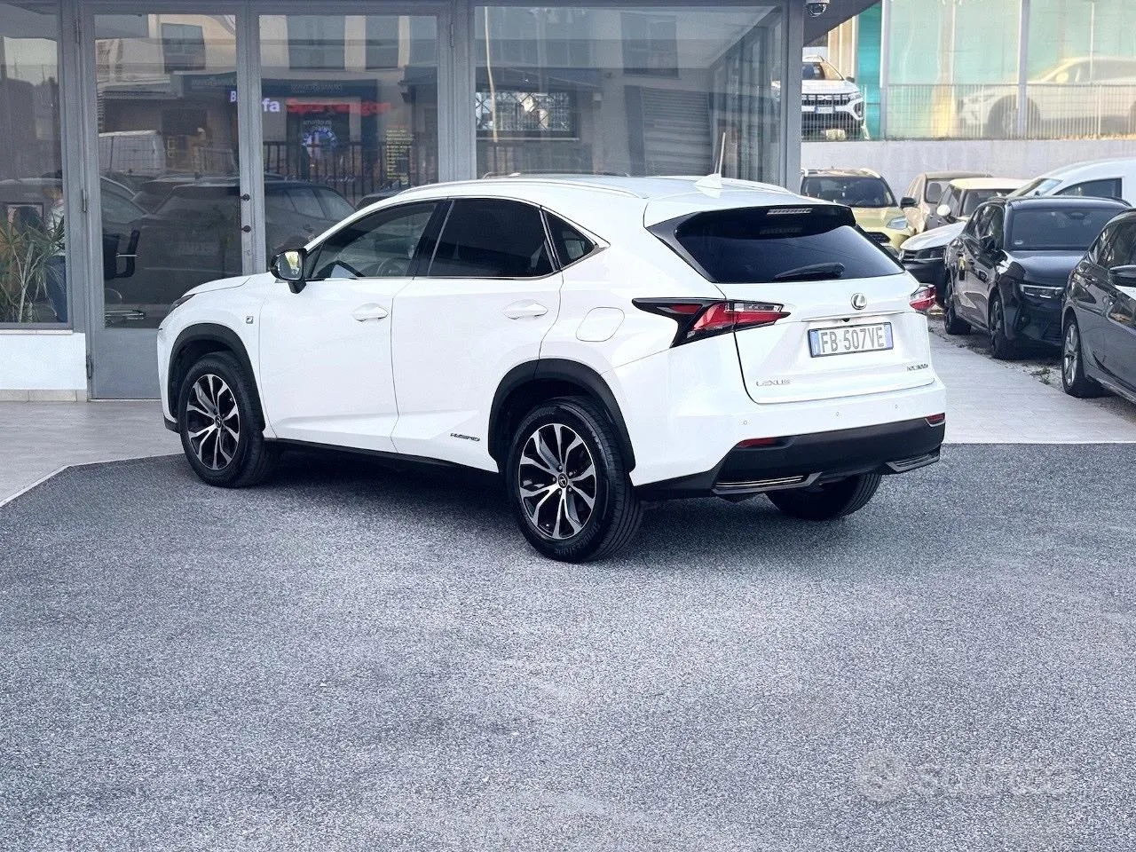 Lexus Nx 2015 photo 4