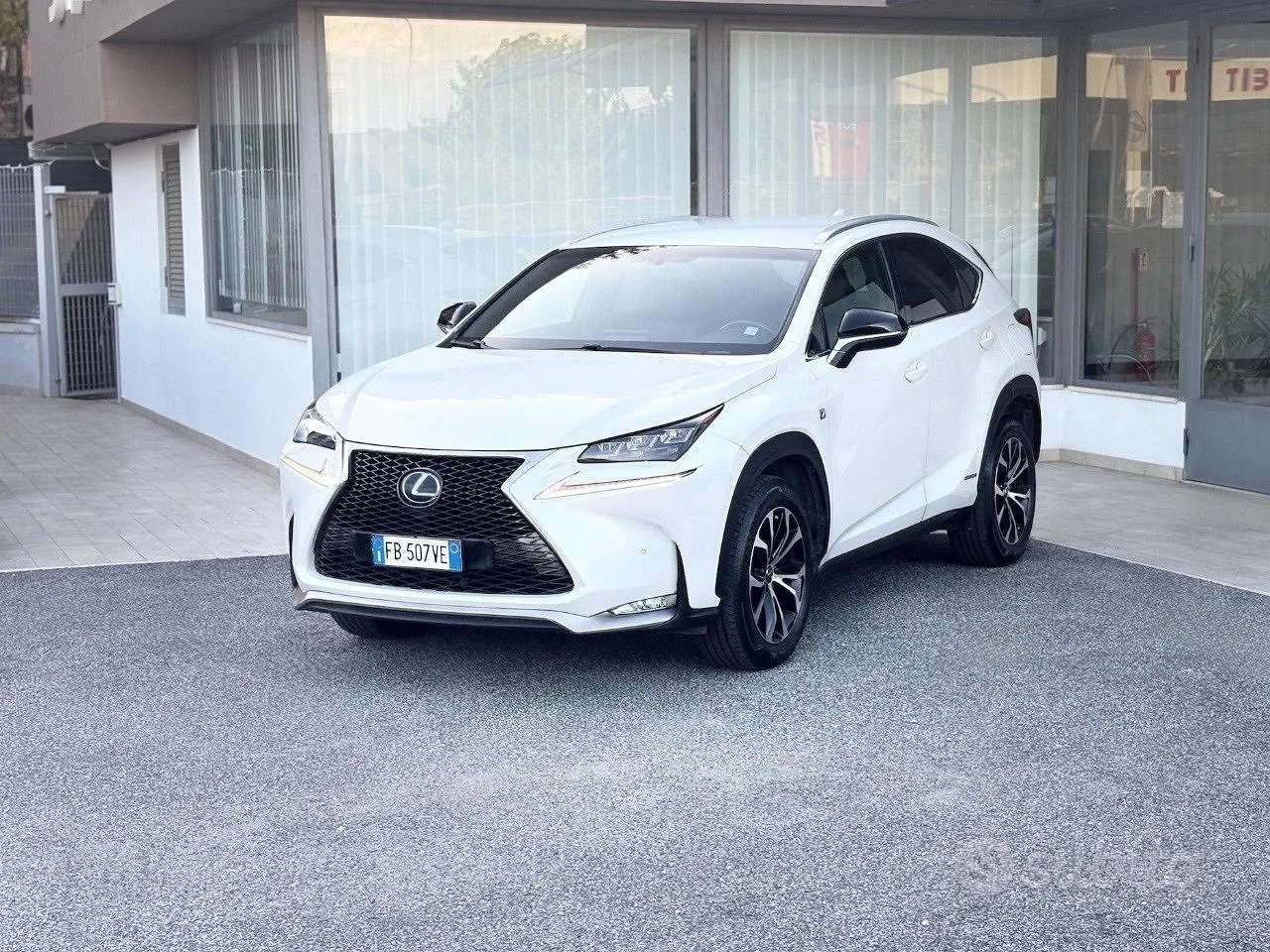 Lexus Nx 2015 photo 3