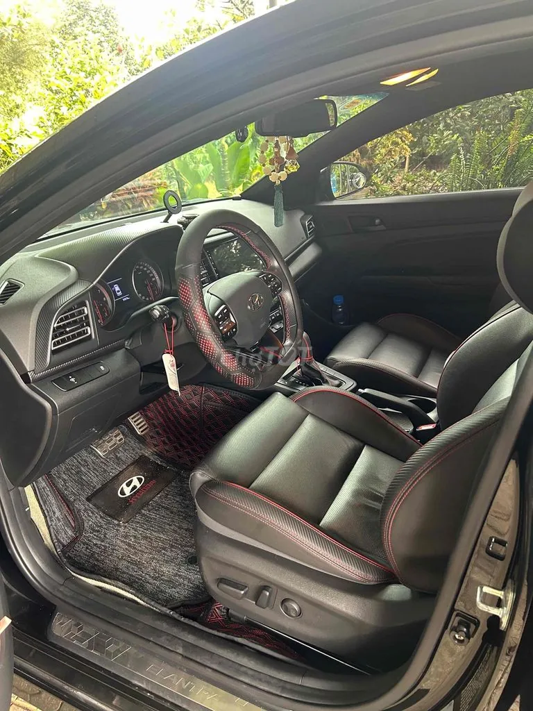Hyundai Elantra 2020 photo 3