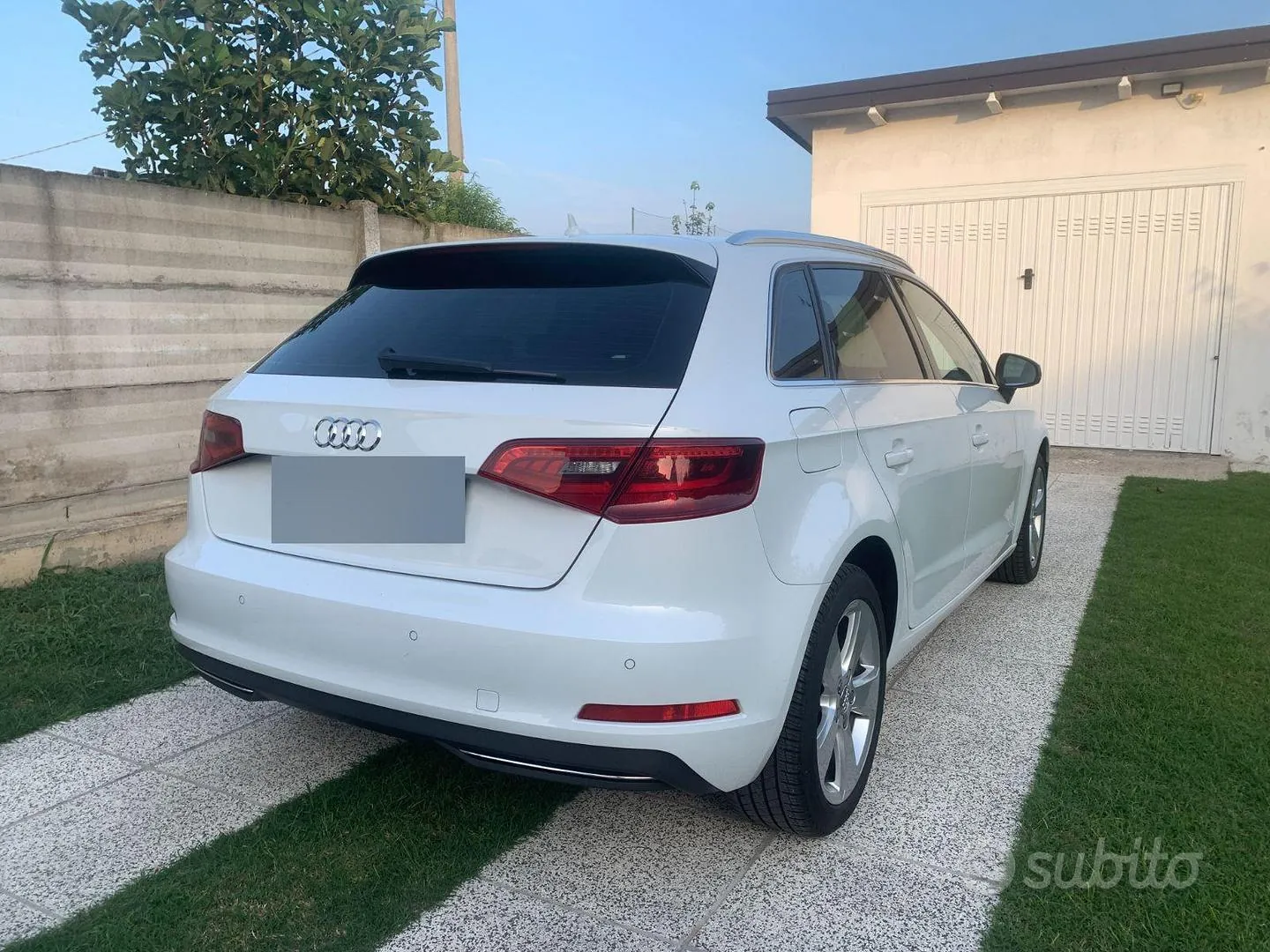 Audi A3 2015 photo 3
