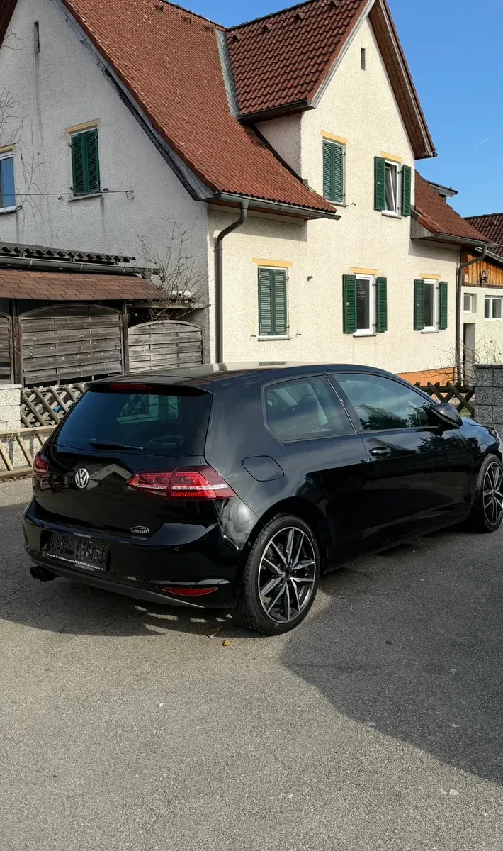 Volkswagen Golf 2013 photo 2