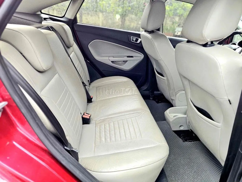 Ford Fiesta 2015 photo 5