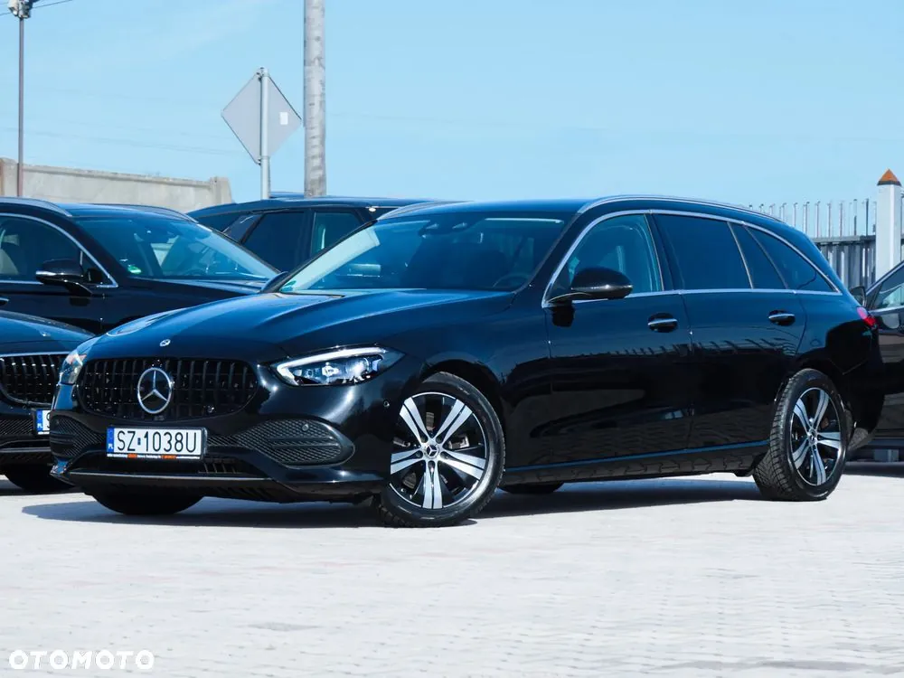 Mercedes-Benz C-Class 2023 photo 4