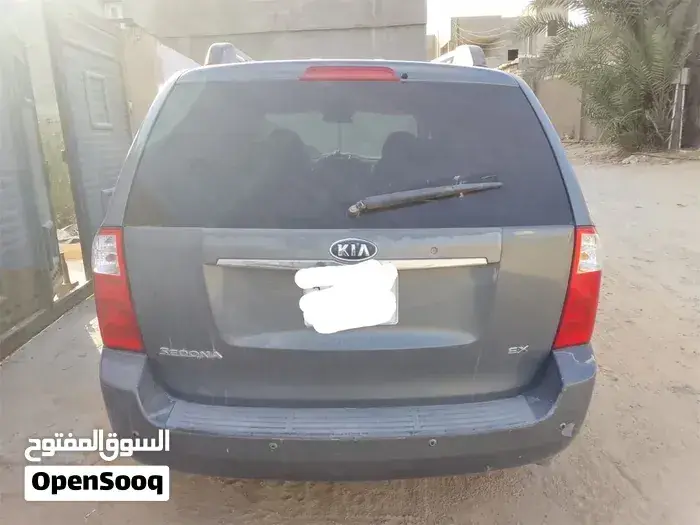 Kia Sedona 2008 photo 4