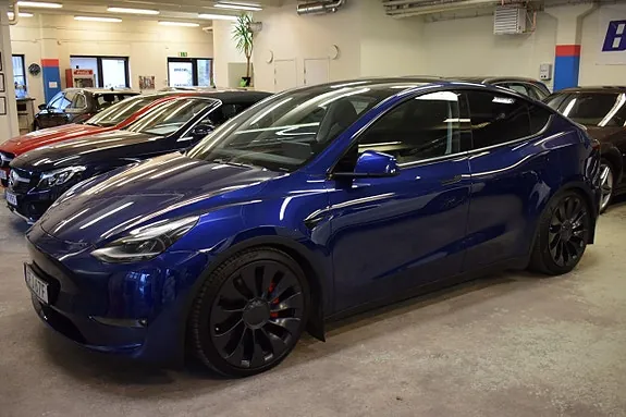 Tesla Model Y 2024 photo 3
