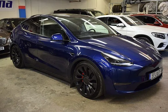 Tesla Model Y 2024 photo 2