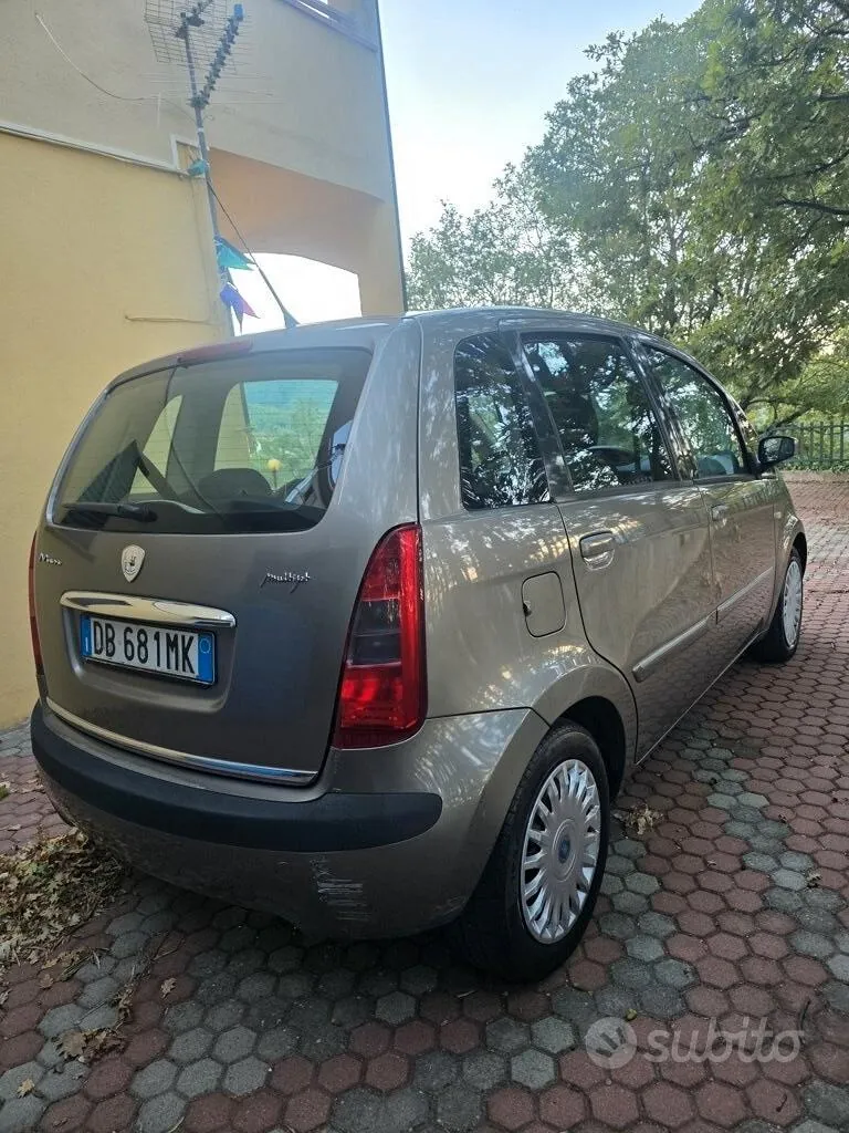 Lancia Musa 2006 photo 4