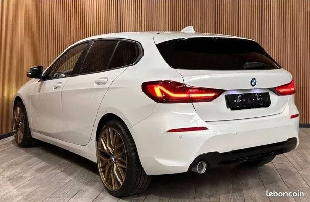 BMW 1 Series 2022 photo 4
