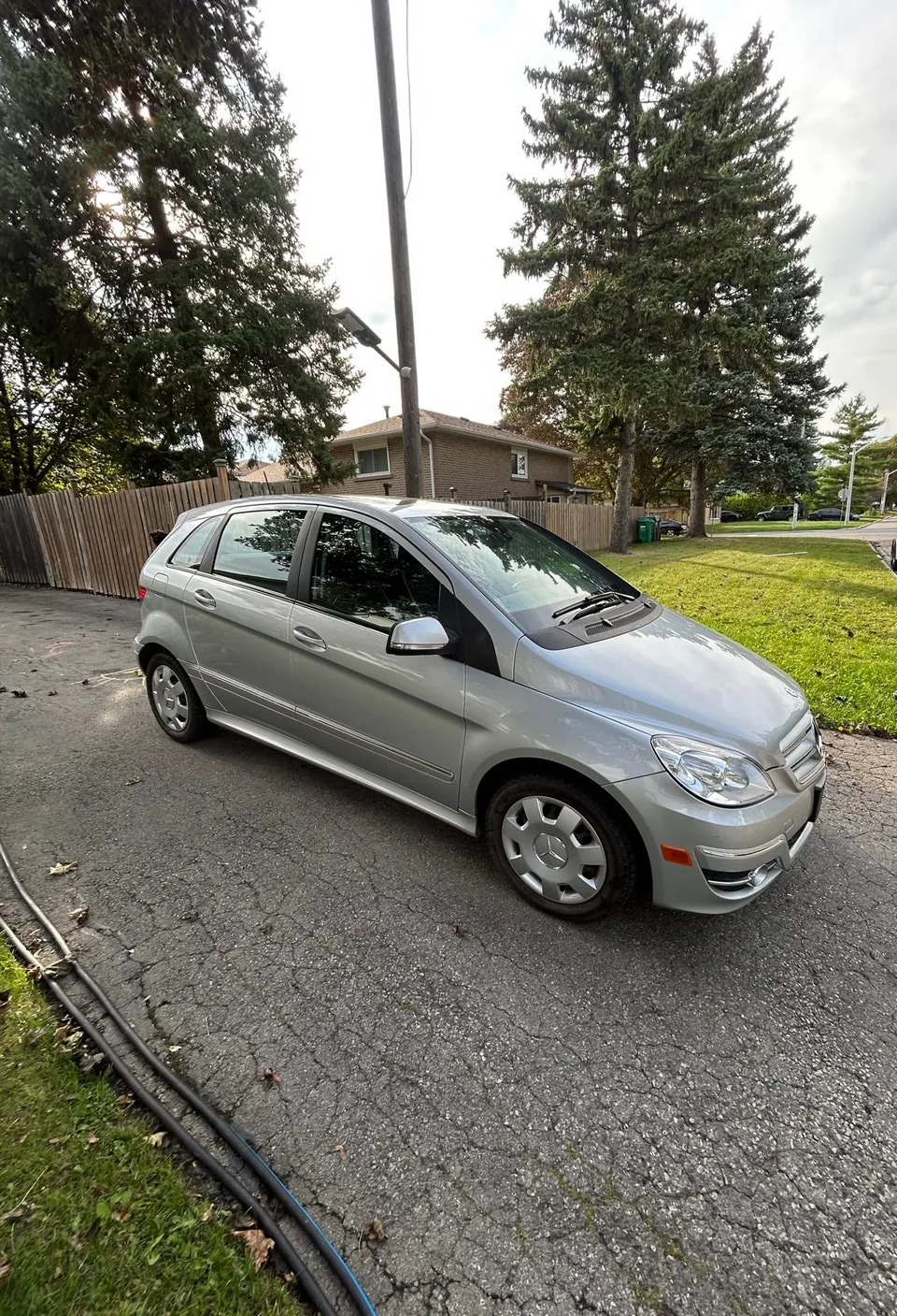 Mercedes-Benz B200 2011 photo 2