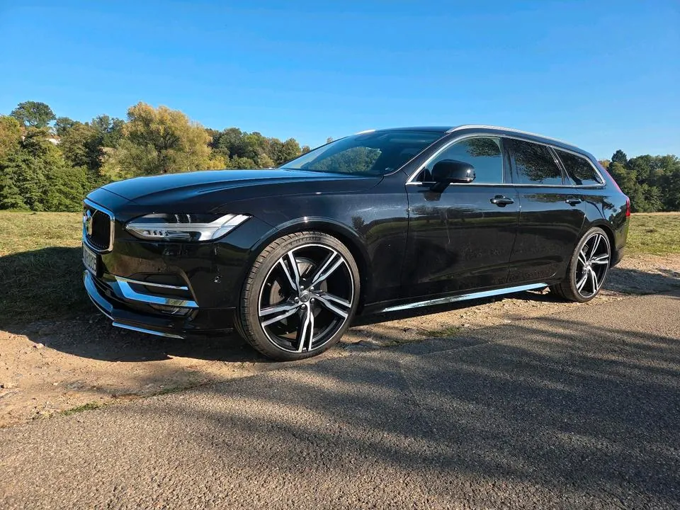 Volvo V90