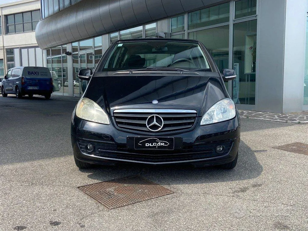 Mercedes-Benz A150 2010 photo 4