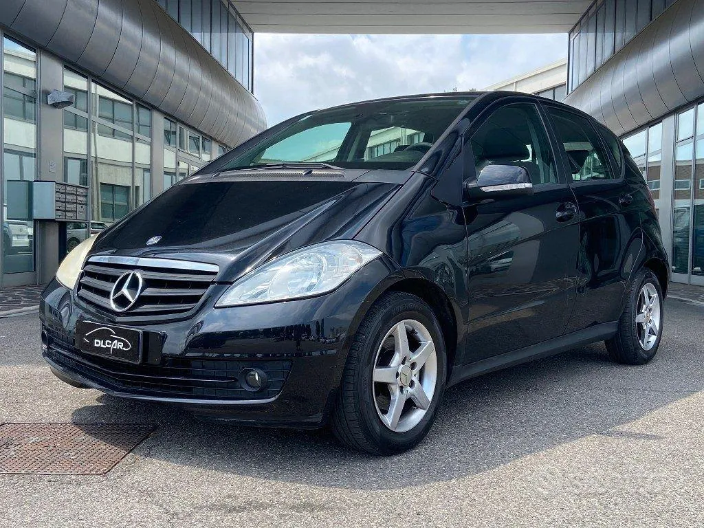 Mercedes-Benz A150 2010 photo 3