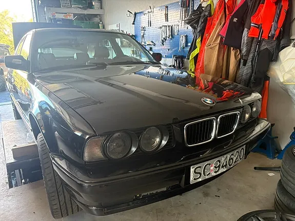 BMW 520I