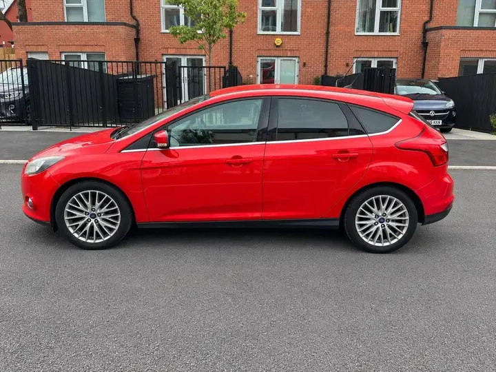 Ford Focus 2014 photo 4