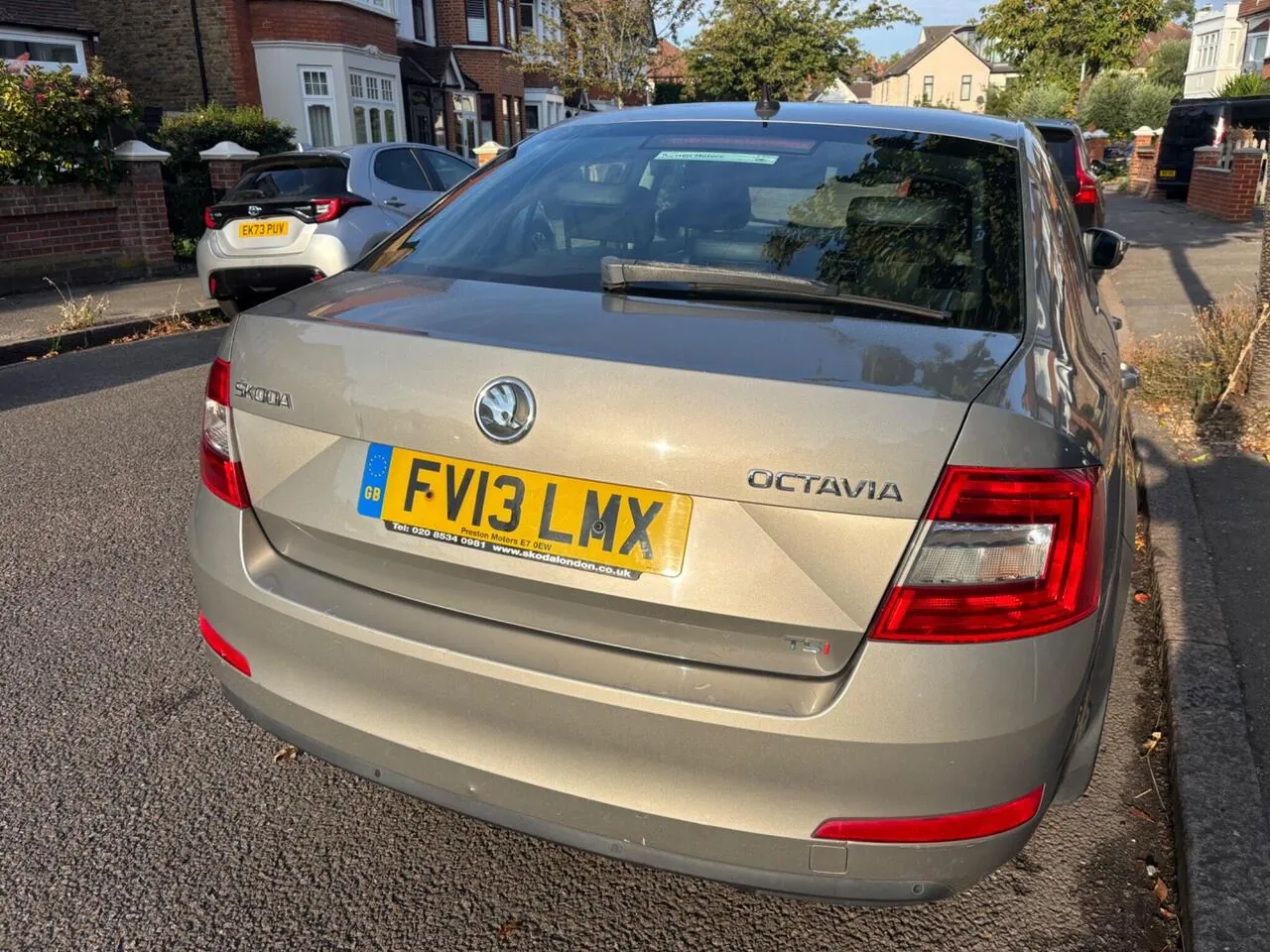 Skoda Octavia 2013 photo 4