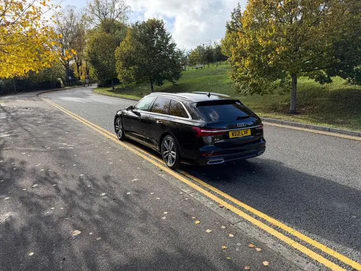 Audi A6 Avant 2021 photo 3