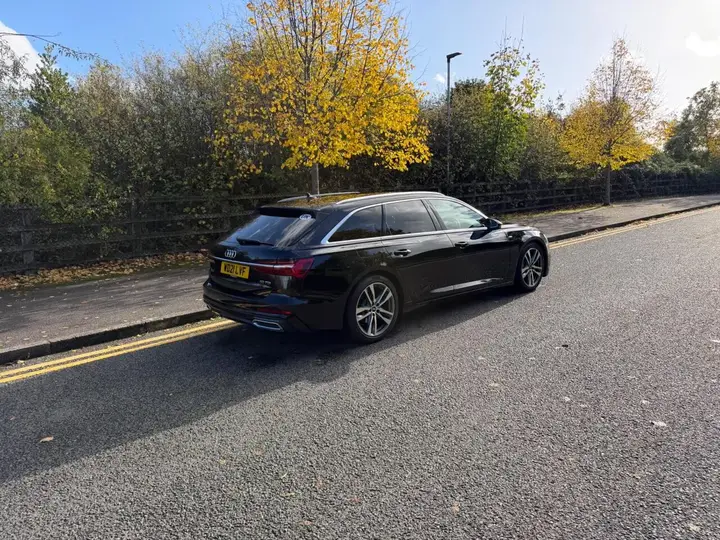 Audi A6 Avant 2021 photo 2