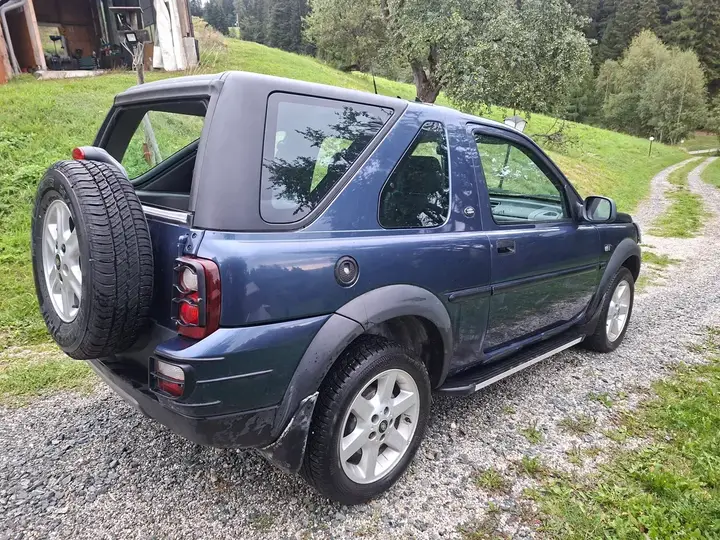Land Rover Freelander 2005 photo 2