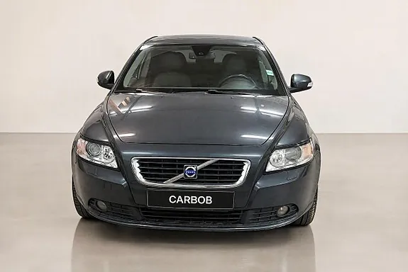 Volvo S40 2010 photo 3