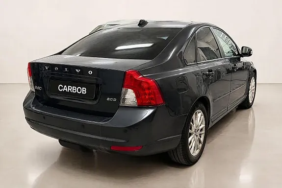 Volvo S40 2010 photo 4