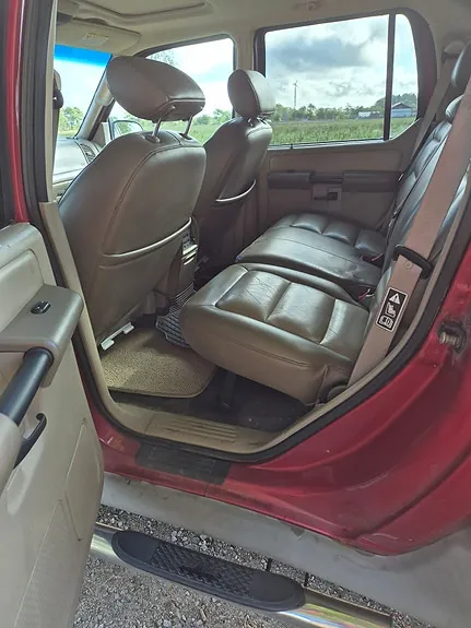 Ford Explorer 2003 photo 3