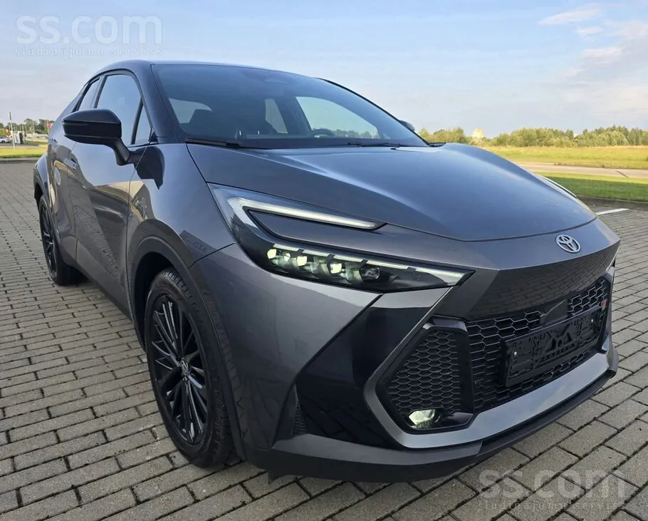 Toyota C-Hr 2024 photo 2