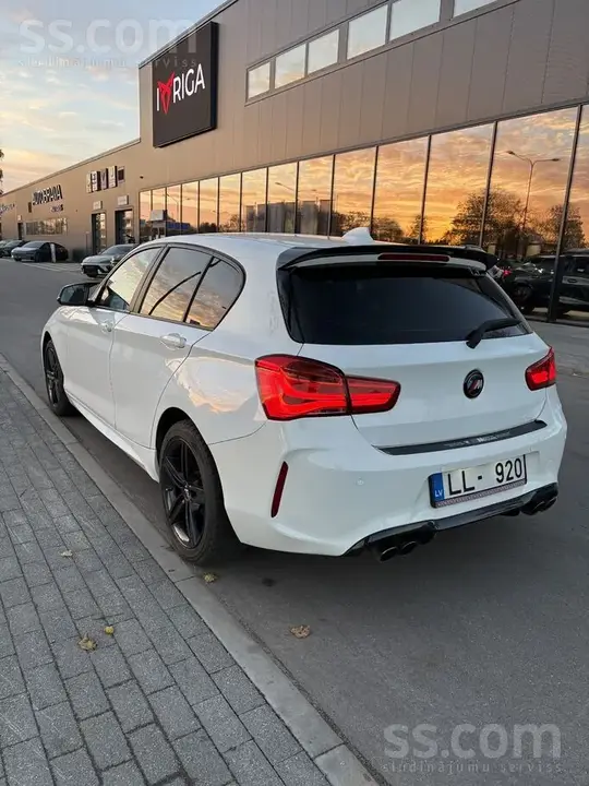 BMW 116 2016 photo 2